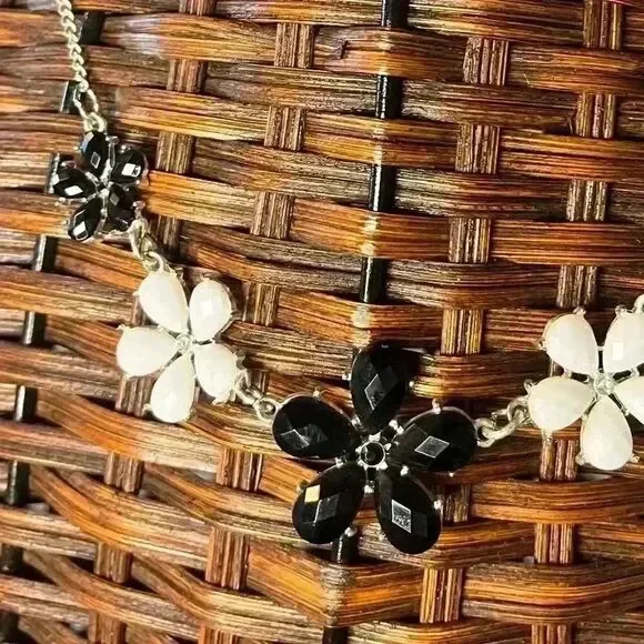 Classic flower bib necklace Black White formal party spring black tie 18” - Picture 2 of 4